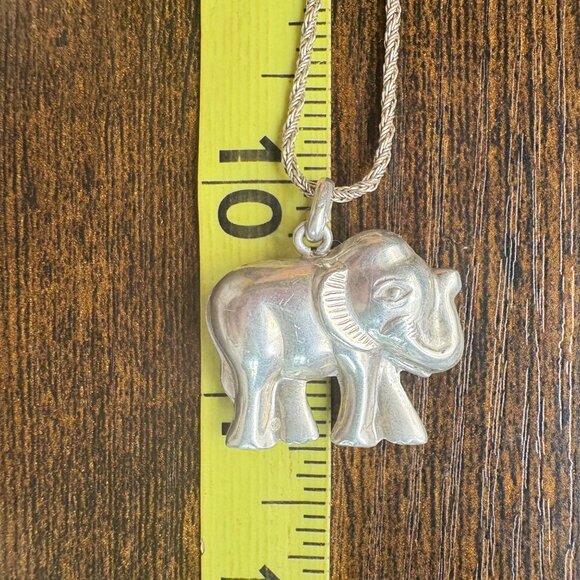 Sterling Silver 925 Elephant Three Dimensional Pendant Necklace Size 24" Length - Picture 11 of 14